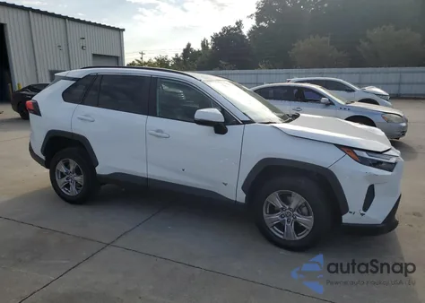 2023 Toyota Rav4 Xle z USA, uszkodzony, nr VIN 2T3W1RFV5PW248202